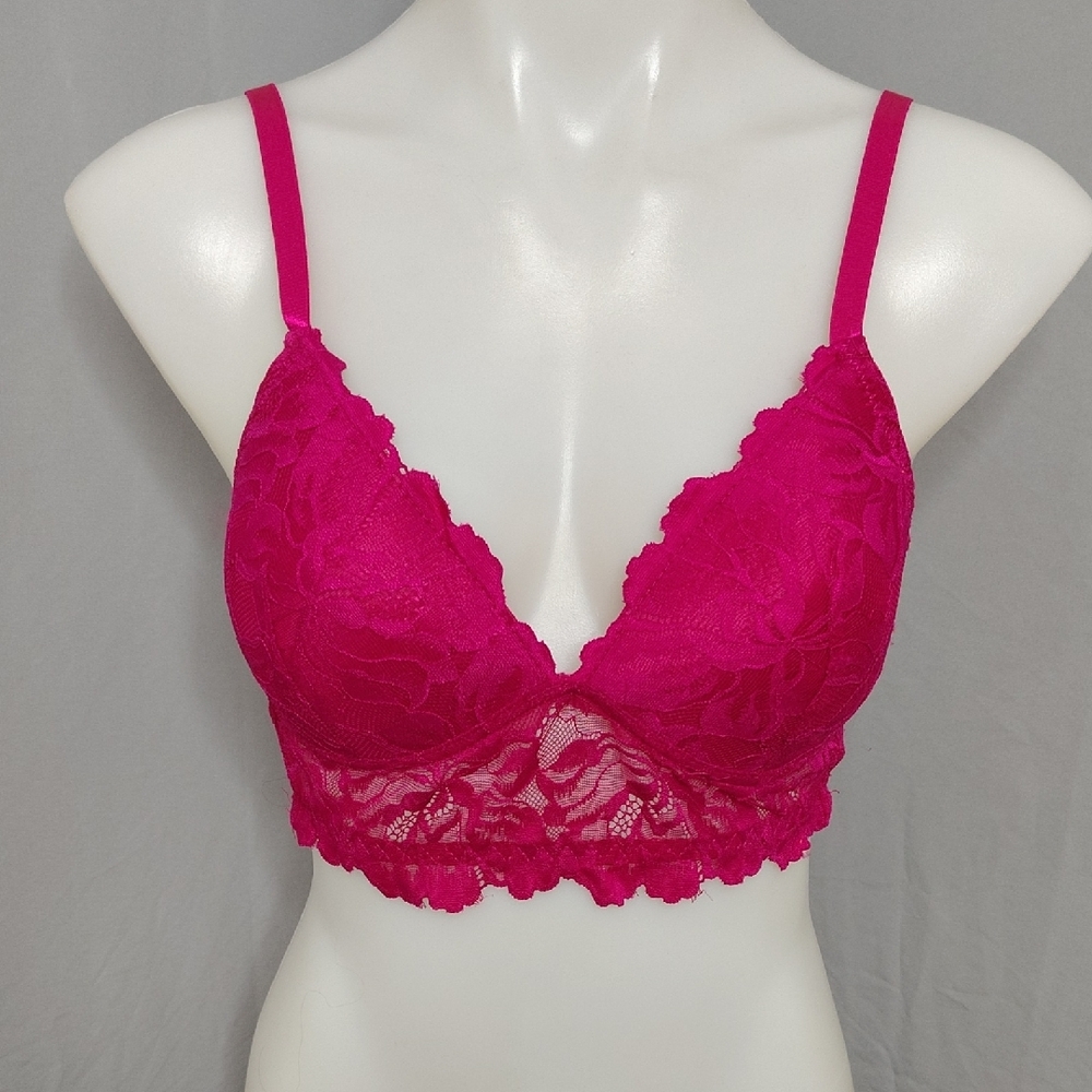 B.Luxe Lace Bra with Adjustable Straps and Scalloped Edges Metal Hardware